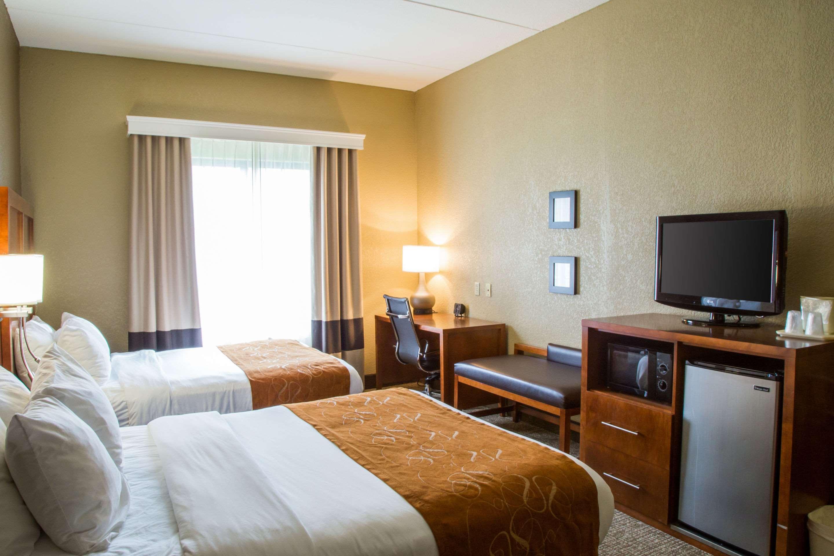 Kentwood Comfort Suites Grand Rapids South מראה חיצוני תמונה