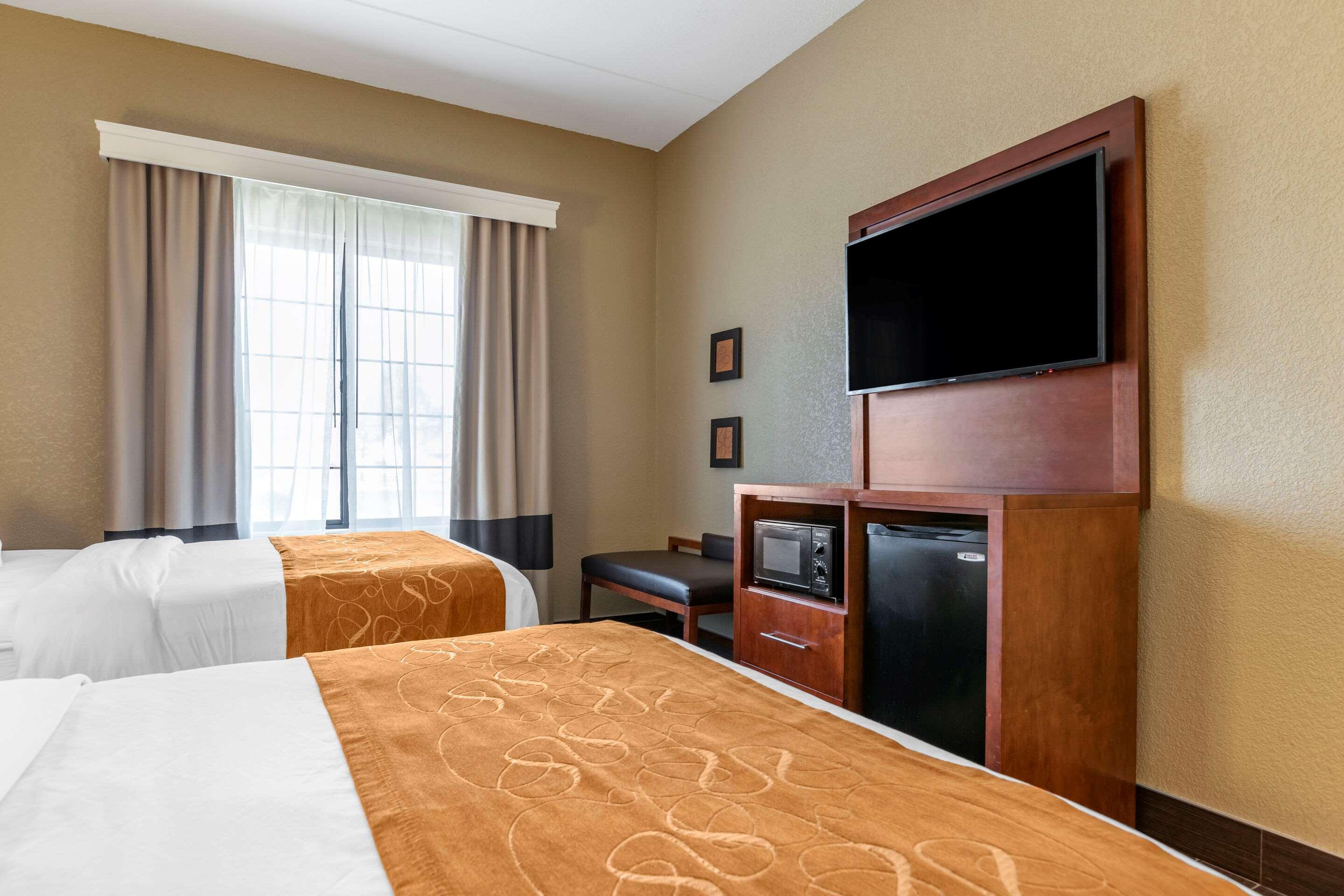 Kentwood Comfort Suites Grand Rapids South מראה חיצוני תמונה