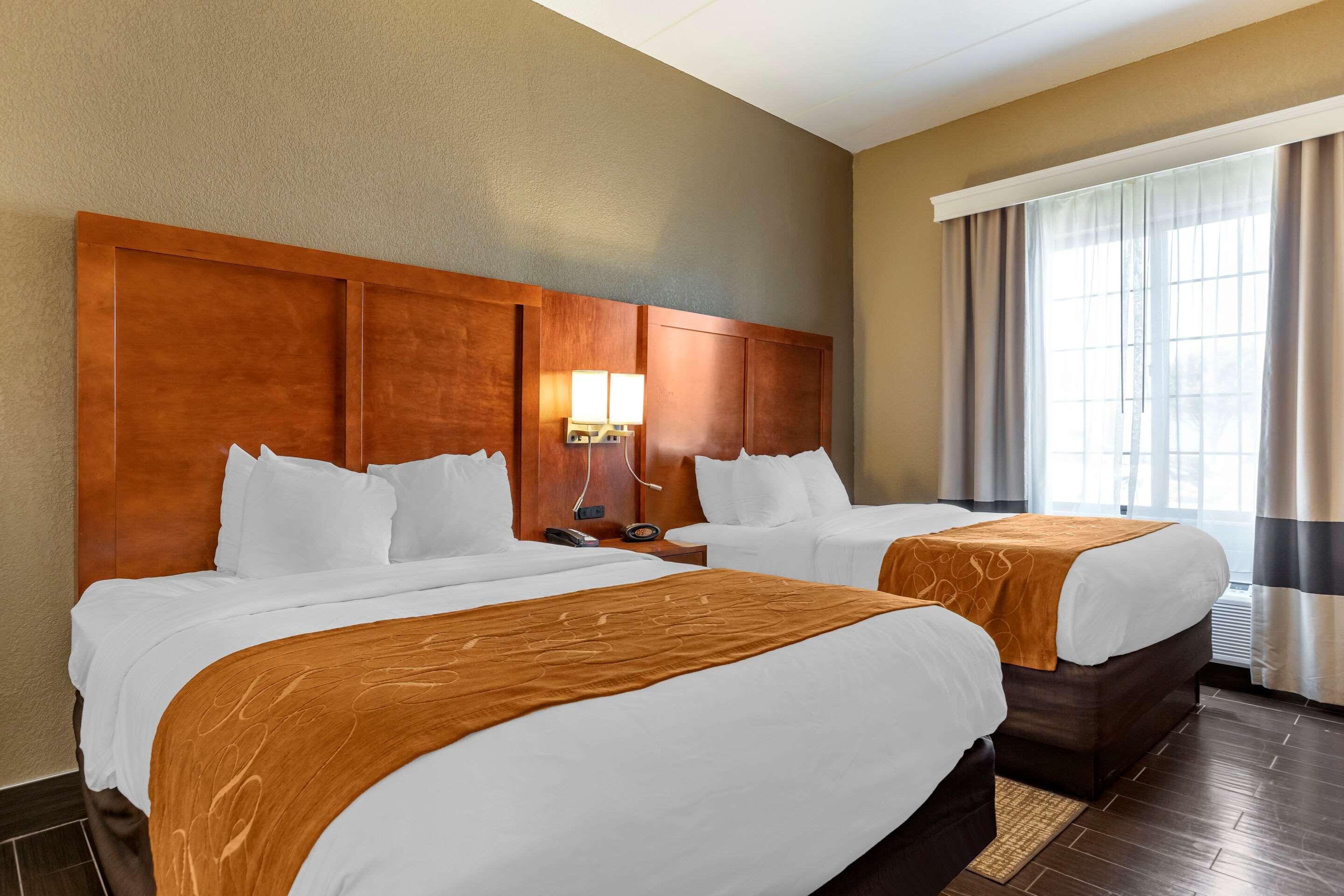 Kentwood Comfort Suites Grand Rapids South מראה חיצוני תמונה
