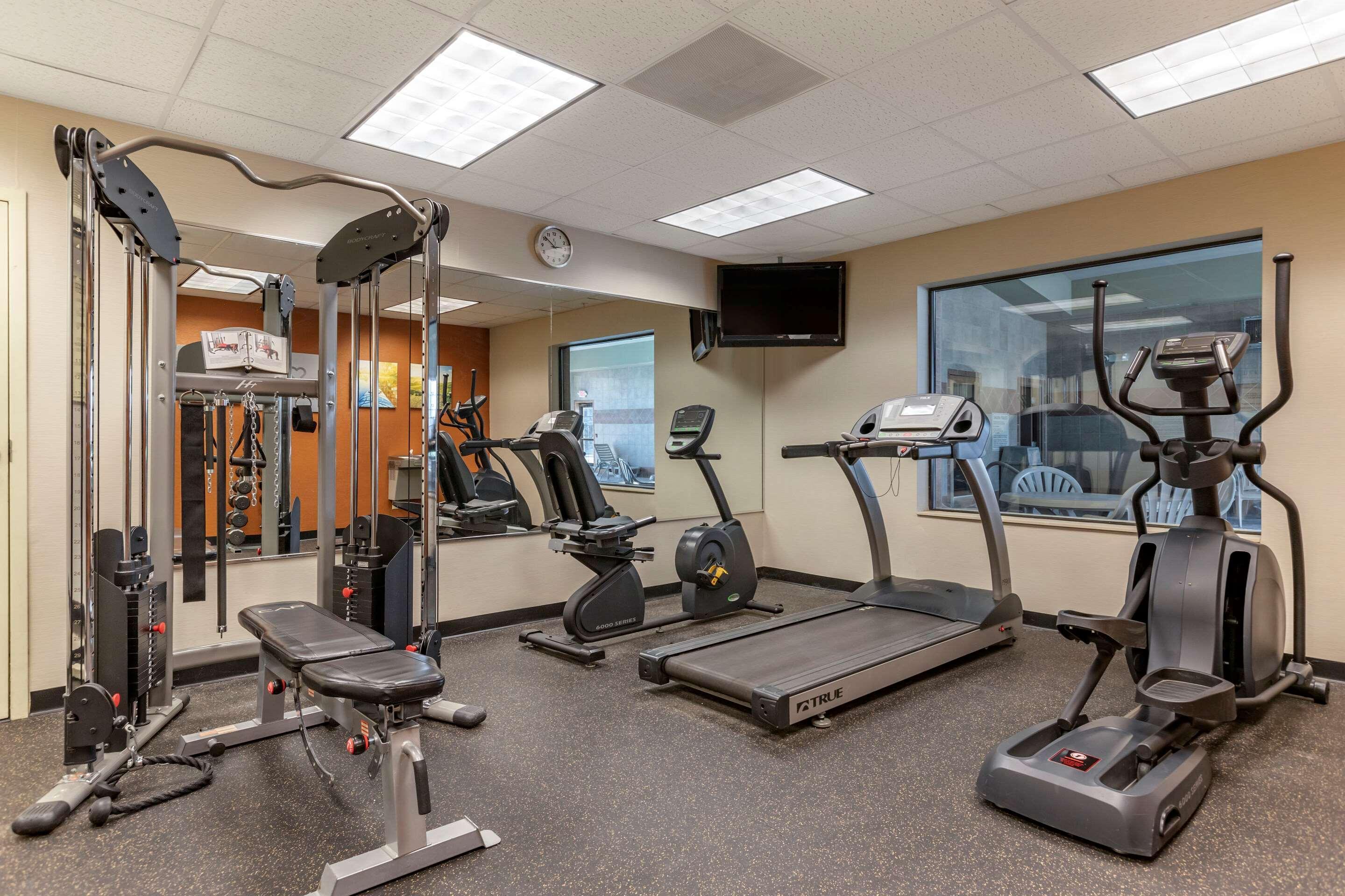 Kentwood Comfort Suites Grand Rapids South מראה חיצוני תמונה