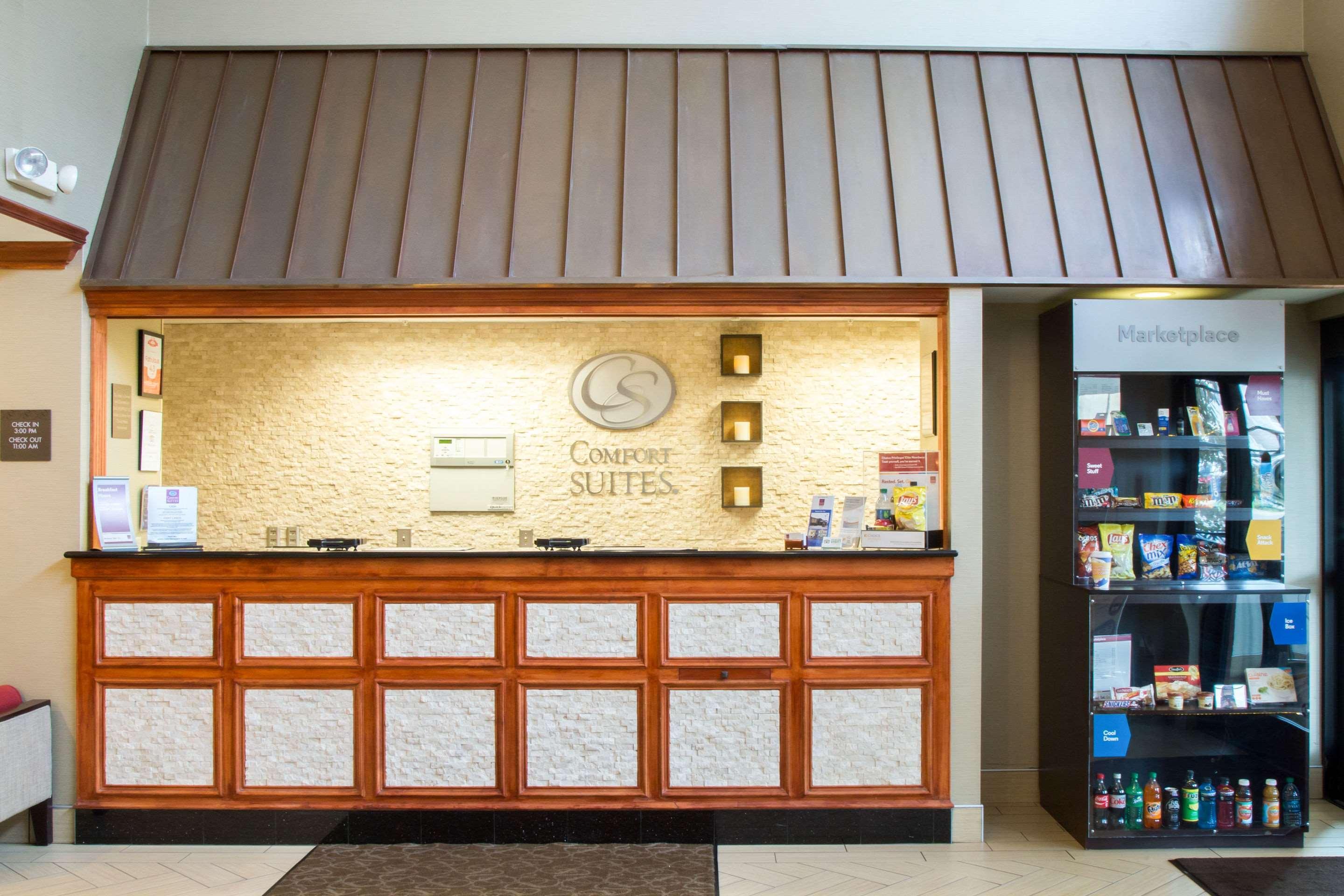 Kentwood Comfort Suites Grand Rapids South מראה חיצוני תמונה