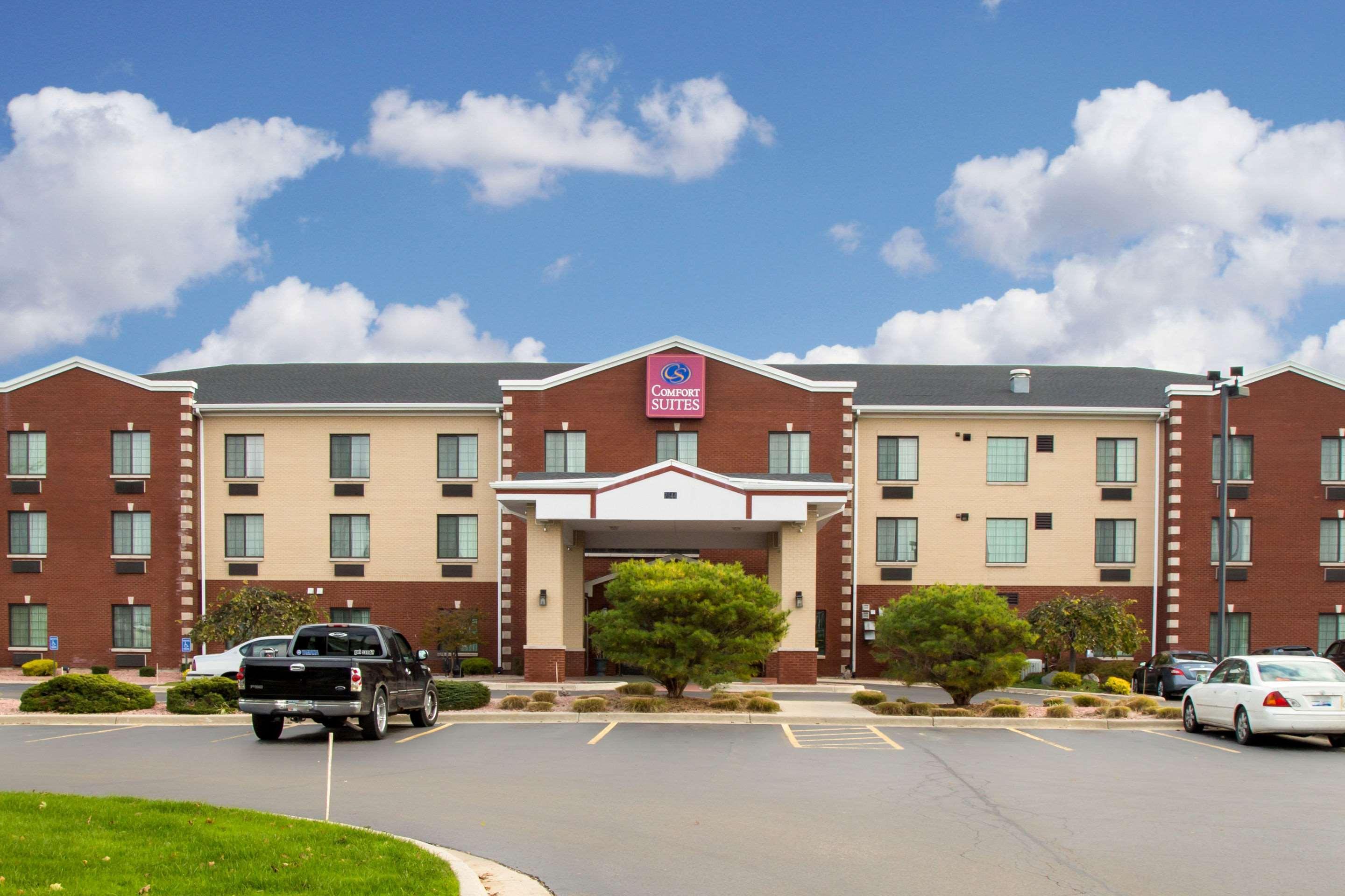 Kentwood Comfort Suites Grand Rapids South מראה חיצוני תמונה