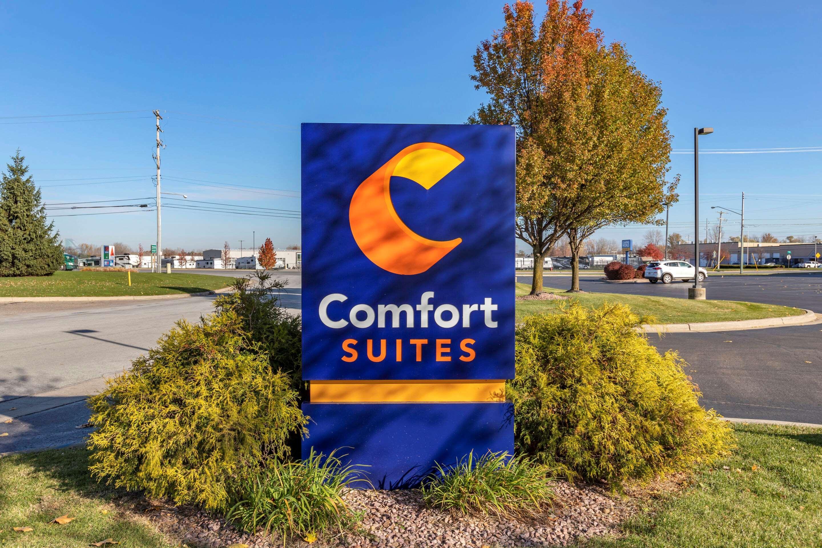 Kentwood Comfort Suites Grand Rapids South מראה חיצוני תמונה